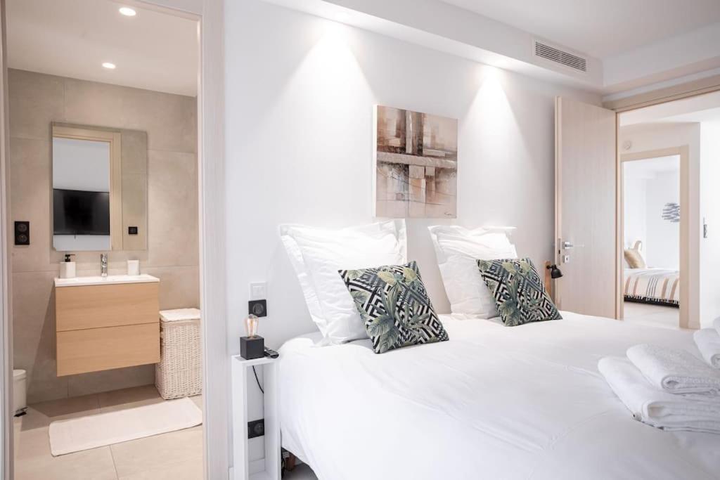 Amazing With Private Terrace & Full Air Conditioning - Walk To The Beach, La Croisette! - Latour Maubourg 18 By Halldis Appartement *